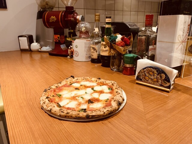 ポルタ・ヌォーヴァ （Porta Nuova） - 本町/ピザ | 食べログ