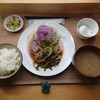 定食の店 にこまつ