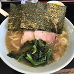 横浜ラーメン 一心 - ラーメン700円
