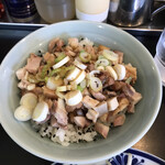 横浜ラーメン 一心 - 超美味いミニチャーシュー丼、またにやる特売は見逃せない