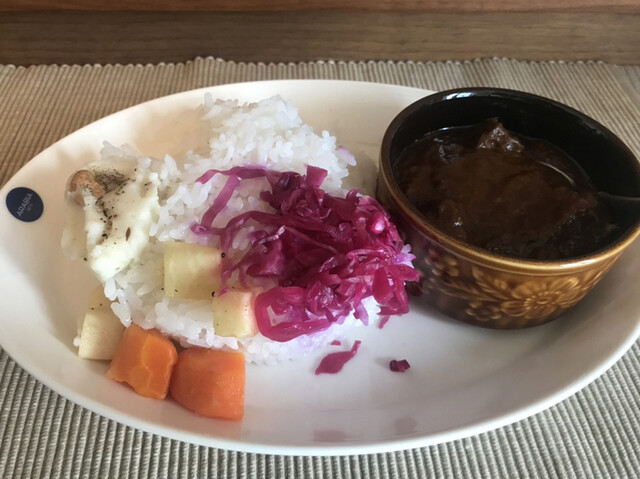 一体感 甘辛カレーと土鍋ごはん 築地 欧風カレー 食べログ 一体感 甘辛カレーと土鍋ごはん 築地 欧風カレー 食べログ