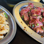 味源 - ランチの焼肉定食のお肉と
      テッチャン♡
      赤＆白（笑）