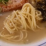 ラーメン櫻島 - 麺