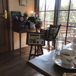 カフェ・ル・プティ・ニ・トロワ - 