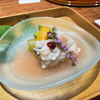 呉竹 - 前菜　鱧ちり 長茄子翡翠煮 梅肉餡