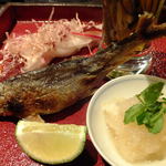 菜庭酒菜　櫓仁 - 泳ぎ子持ち鮎塩焼き+蕪の浅漬け生ハムチップのせ+京水菜の松前漬け('12.10月より)