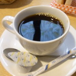 クイーンズベーカリーカフェ - コーヒーは飲み放題