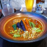 Furano Ya - スープカレー　やわらか骨付きチキン＆道産野菜