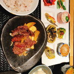 窯焼和牛ステーキと京のおばんざい 市場小路 - サガリステーキ