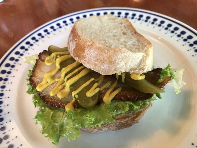 Cafe Slowhand photo 3