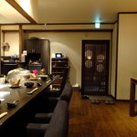 菜庭酒菜　櫓仁 - 靴を脱いで上がる一軒家風の落ち着いた和風モダンな店内('12.10月より)