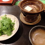 菜庭酒菜　櫓仁 - 熟成大山鶏と大阪きくなの柚子胡椒小鍋('12.10月より)