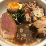 鴨出汁中華蕎麦 麺屋yoshiki - 中華蕎麦+炙り鴨肉と鴨挽肉丼