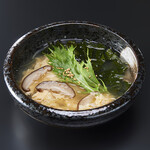 Wakametamago soup