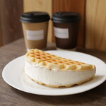 Kiki waffle cafe - プレーン