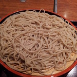 しっかりと手打ちの新蕎麦でせいろ。