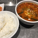 焼肉 犀 - ユッケジャンスープ定食