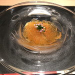 銀座 大石 - 前菜①：ジュレの下にウニ