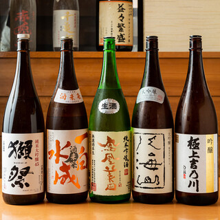[Sunday only] Lunch and drinks are also recommended! Wide variety of sake menu