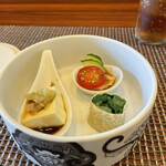 Imaishi Hanten Suzuka - 前菜
                        自家製豆腐　中華風のタレが美味しい
                        鶴紫の湯葉巻き　あっさり美味
                        棒棒鶏　タレと鶏がマッチ　⭐️⭐️⭐️⭐️
                        