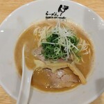 らーめん 伊藝 - 超贅沢な鶏白湯ラーメン