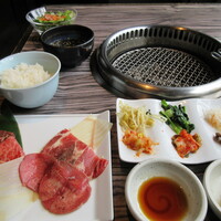 焼肉 べこ亭 たまプラーザ本店 - 響御膳