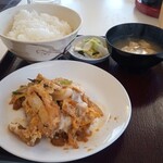 みなと食堂 - 定食420円。