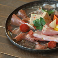 シャルキュトリー盛合せ(Sサイズ)