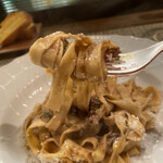 パッソ・ア・パッソ - 手打ちタリアテッレ
      サマーポルチーニのラグーソース