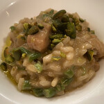 パッソ・ア・パッソ - アワビ、インゲン豆、ピスタチオのリゾット