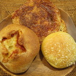 阪急ベーカリー - ぱりぱりチーズ、ポテリアン、「梅田阪急大食堂の」焼きカレーパン