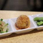波へい - お通しの生ハムコロッケが最高