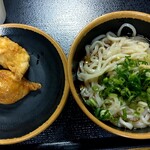 Takamori - うどん（冷・中）+いなり+鶏天　510円