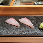 匠 進吾 - シマアジ、背身と腹身