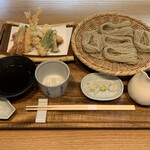 手打蕎麦 こより - 天ざるそば、1,900円