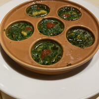 マンジャーモ - 