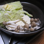 米沢牛亭 ぐっど - きのこと豆腐も投入★