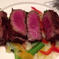 神戸牛511 - この肉の色。素晴らしい。