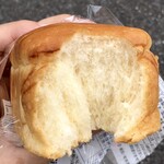 Mainzushoppu Choufu Sausu Getoten - もちもちミルクパン ミルク味108円