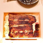 鰻割烹 伊豆栄 梅川亭 - 急遽登場予定の夕餉のゲスト（控室でのお披露目）
            何気にこの奈良漬け美味しいです。