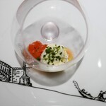 L'appartamento di NAOKI - 『カプレーゼ、ブッラータチーズとフルーツトマトのピクルス、粉末状のバジルソースがけ』