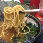 王道家直系 IEKEI TOKYO - 麺のリフトアップ