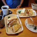 コメダ珈琲店 - サンドイッチ、チキン、カツサンド