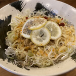 麺屋東京かとむら - 檸檬と胡椒の油そば中盛り850円