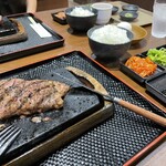 感動の肉と米 - ロースステーキセット