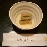 ≪２０１２年１０月≫付き出し。子持ち昆布。数の子がタップリとシッカリと、付いています。これは見るからに上物です～！！！