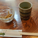 魚仲 - お茶とお通し
