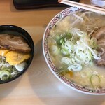 ラーメン 長さん - 卵とじラーメンとチャーシュー飯