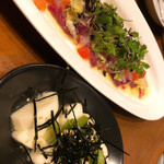 Pit Tsuking Ubambaru - ブリのカルパッチョ1,100円と長芋とわさびのピクルス450円