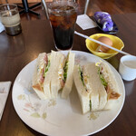 じゅうやくしつ - 